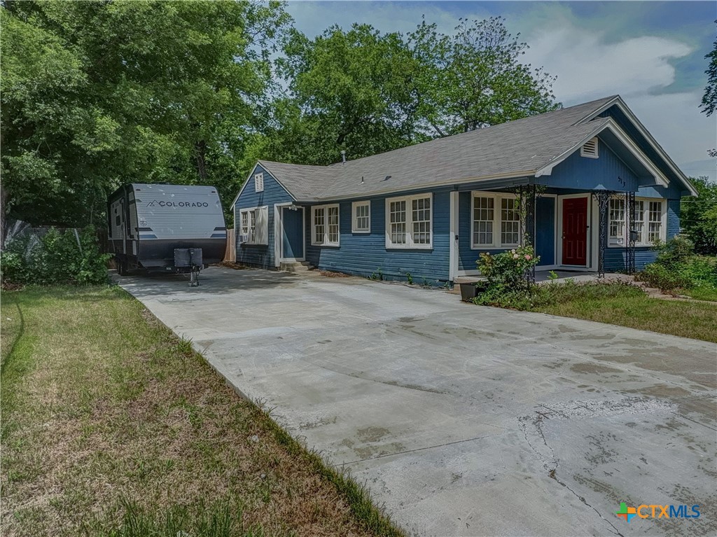 main property photo 3