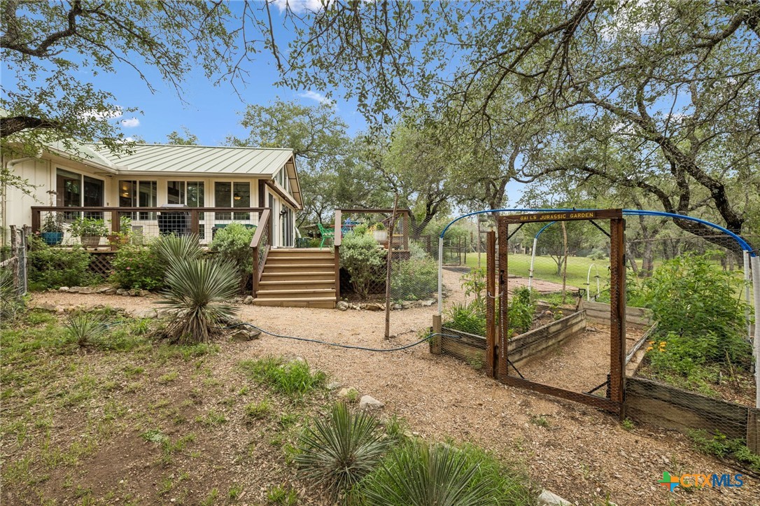 main property photo 34