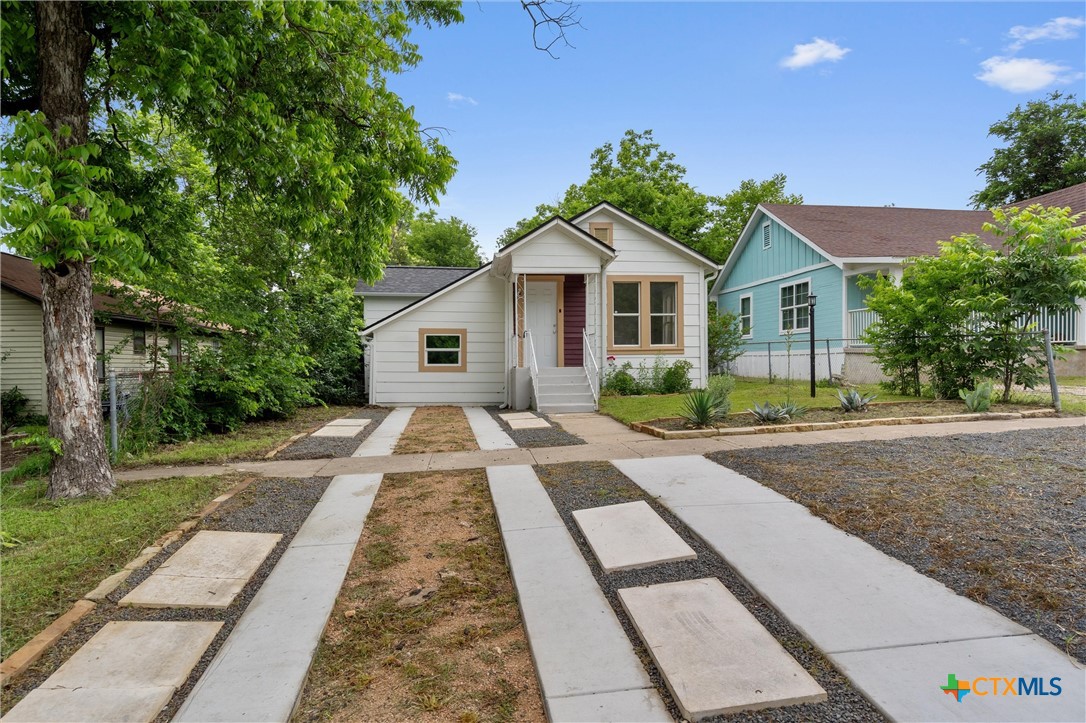 main property photo 6
