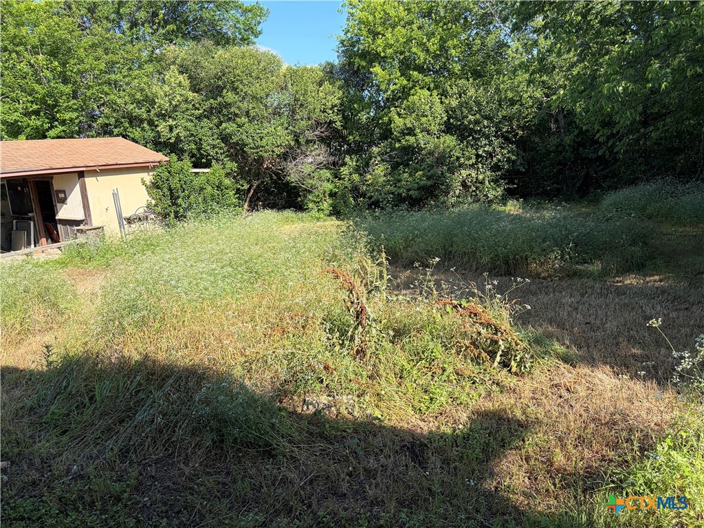 main property photo 11