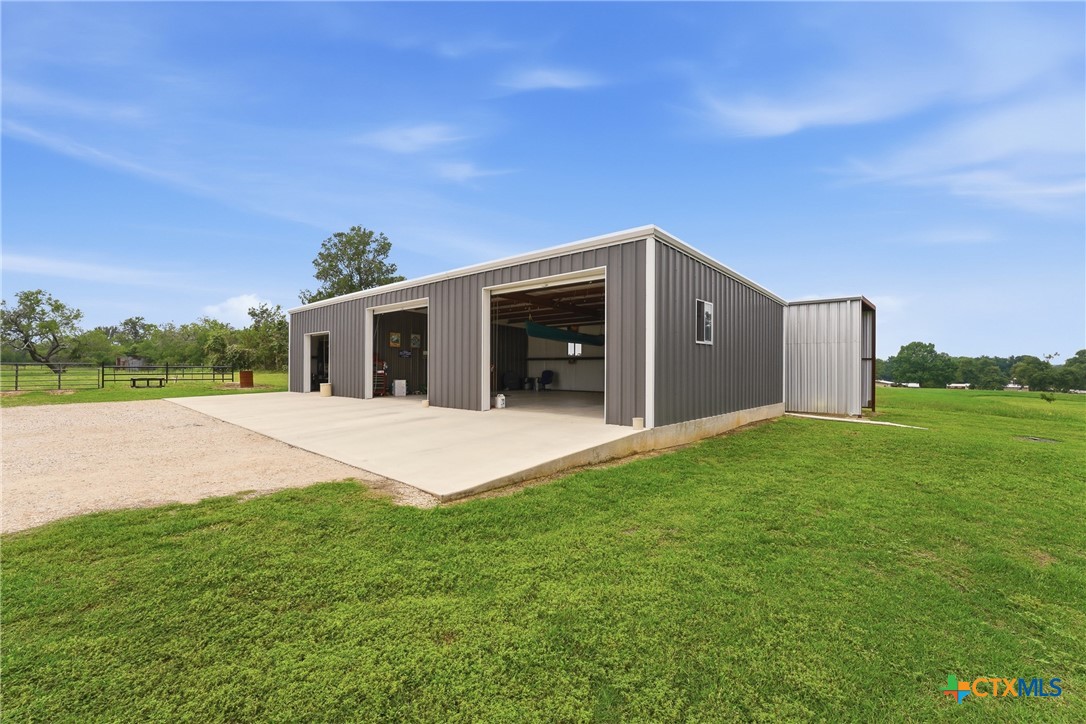 main property photo 27