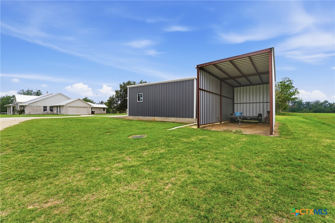 main property photo 29