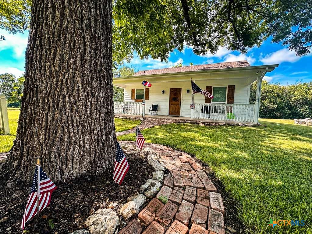 main property photo 30