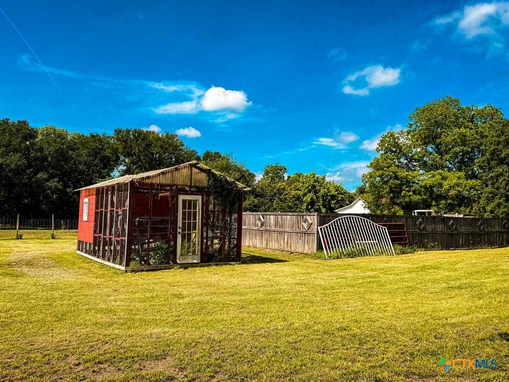 main property photo 41