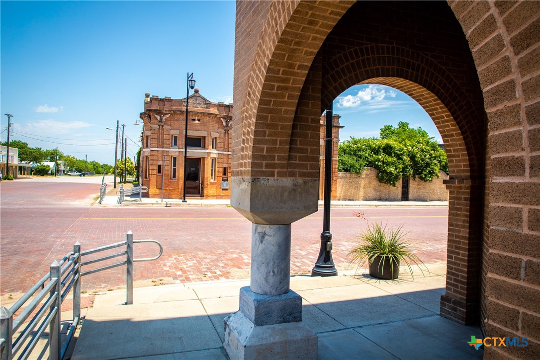 main property photo 23