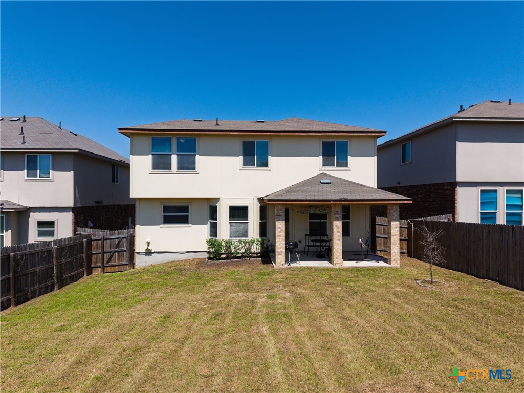main property photo 28