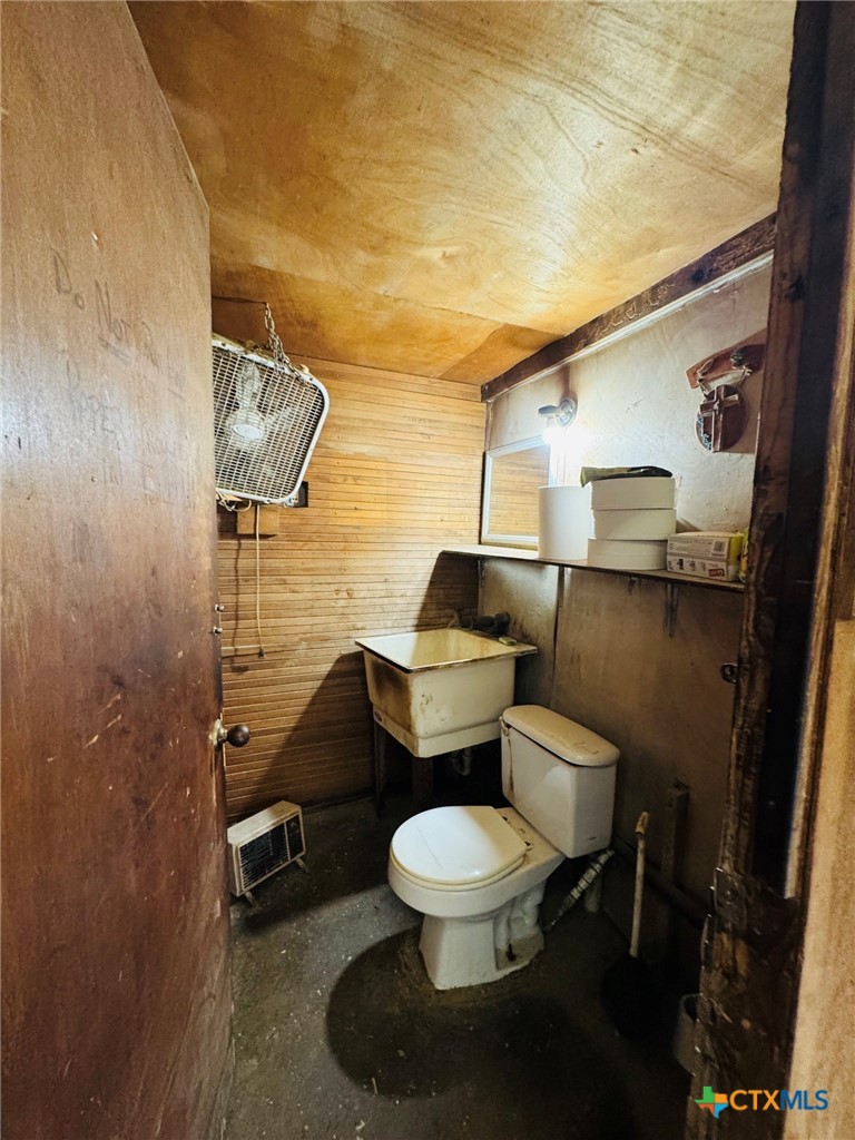 main property photo 25