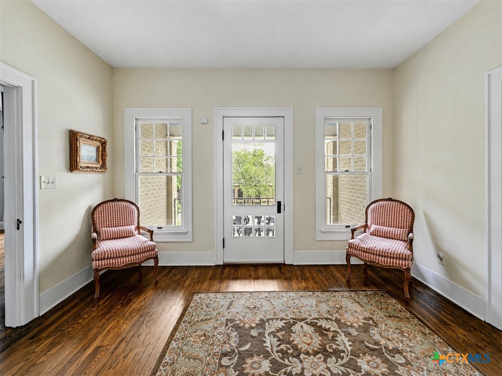 main property photo 25
