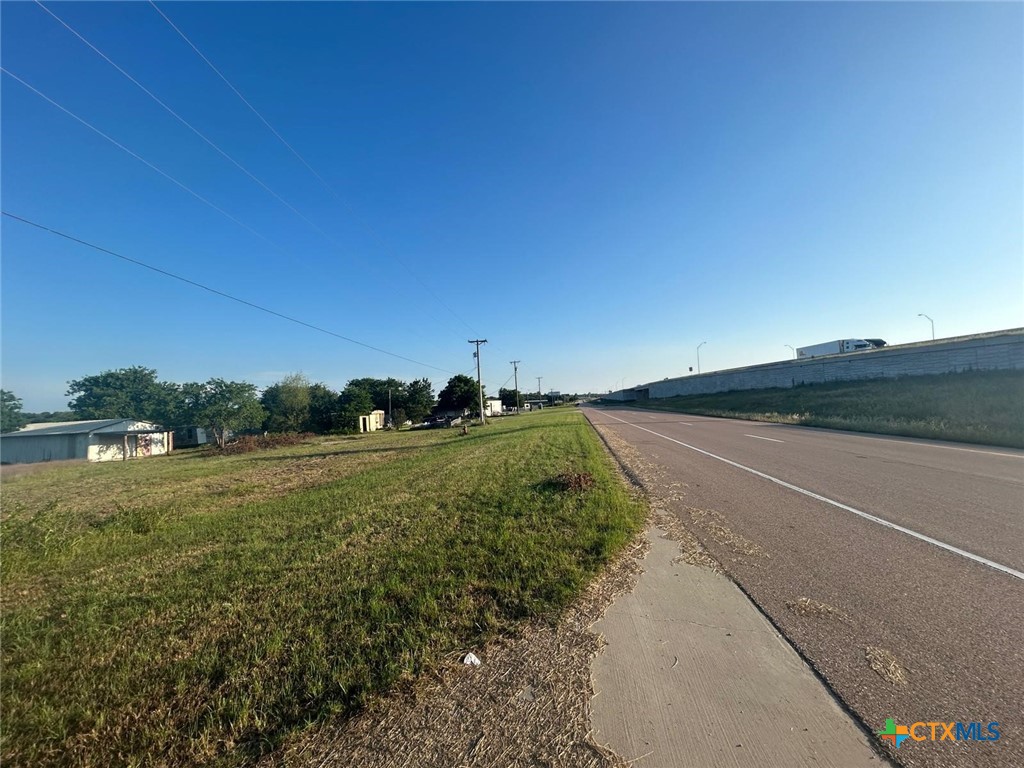 main property photo 4