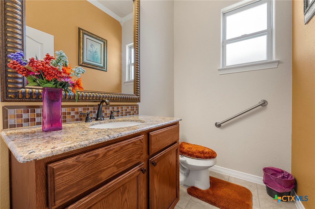 main property photo 7