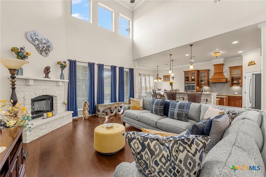 main property photo 9