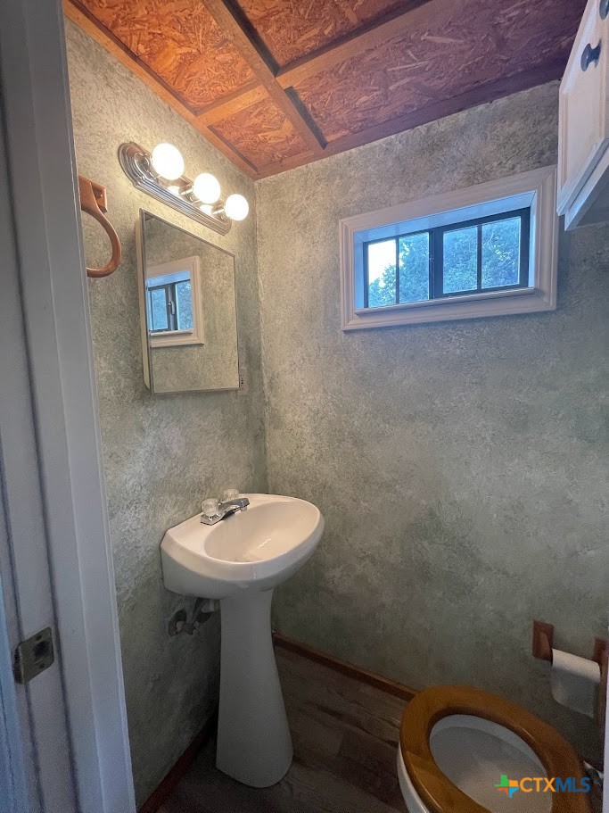 main property photo 25
