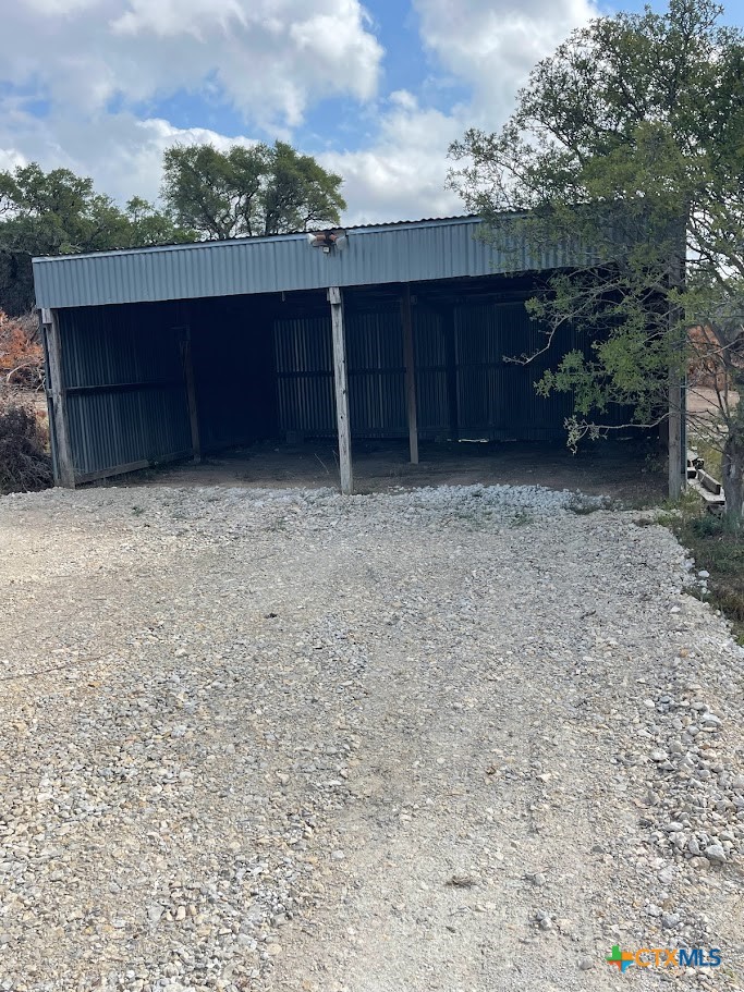 main property photo 29