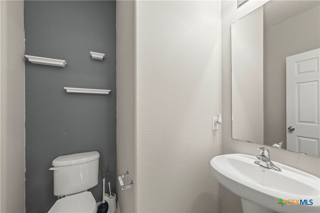 main property photo 18