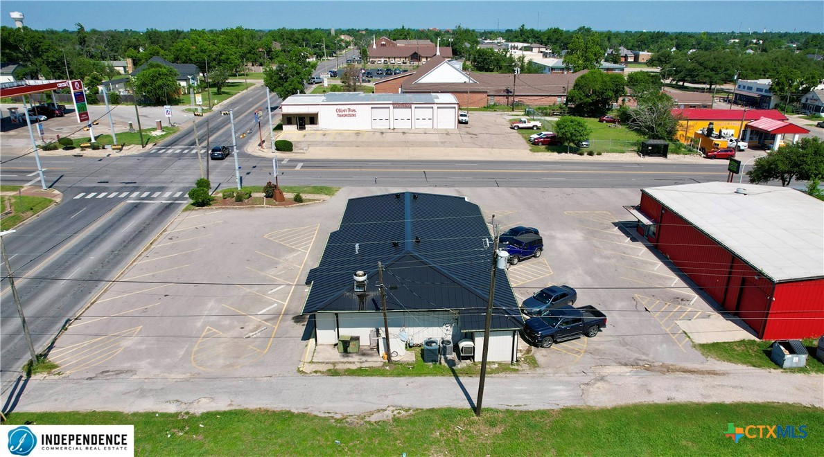 main property photo 6