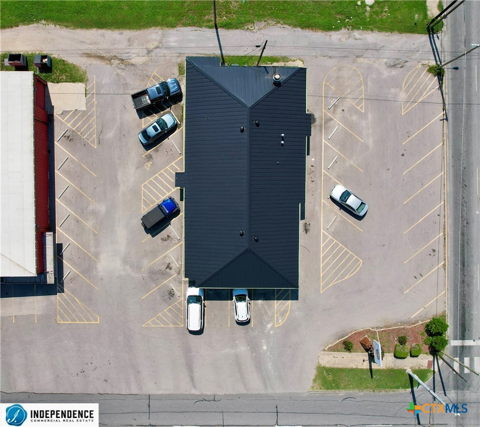 main property photo 9