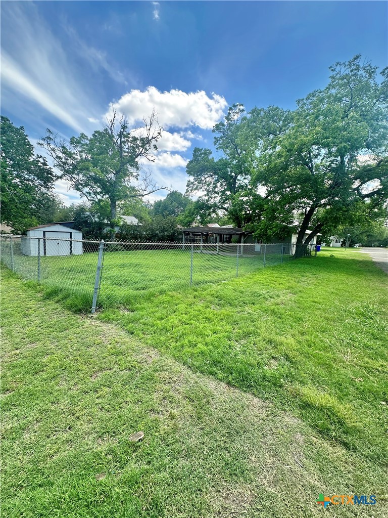 main property photo 19
