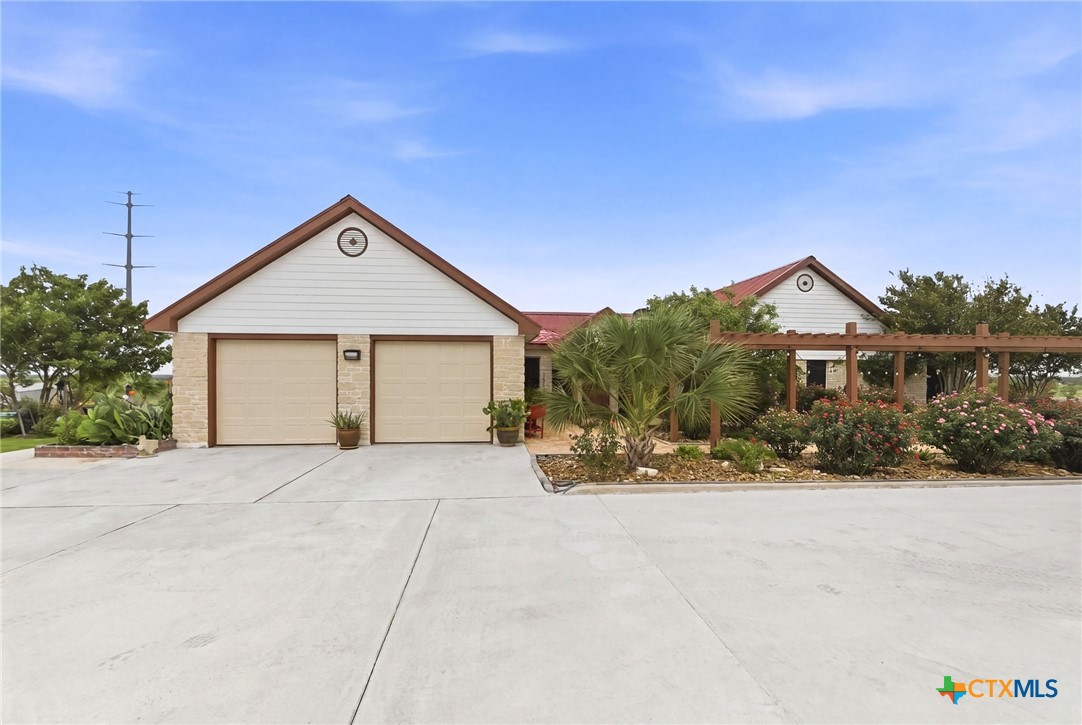 main property photo 24