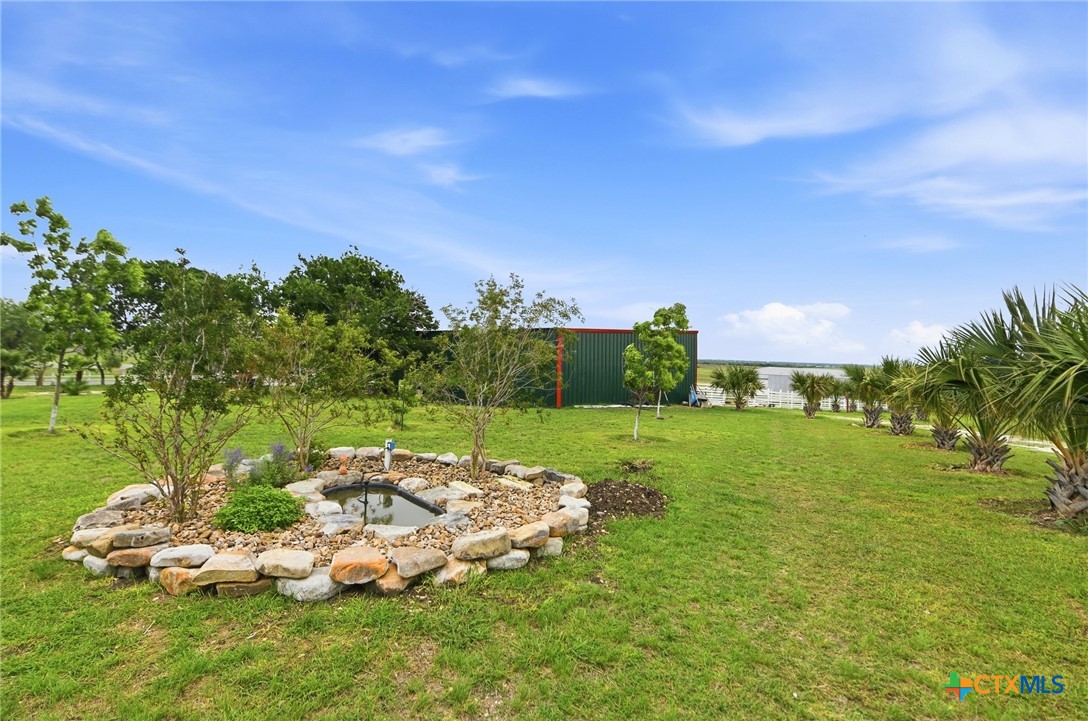 main property photo 40