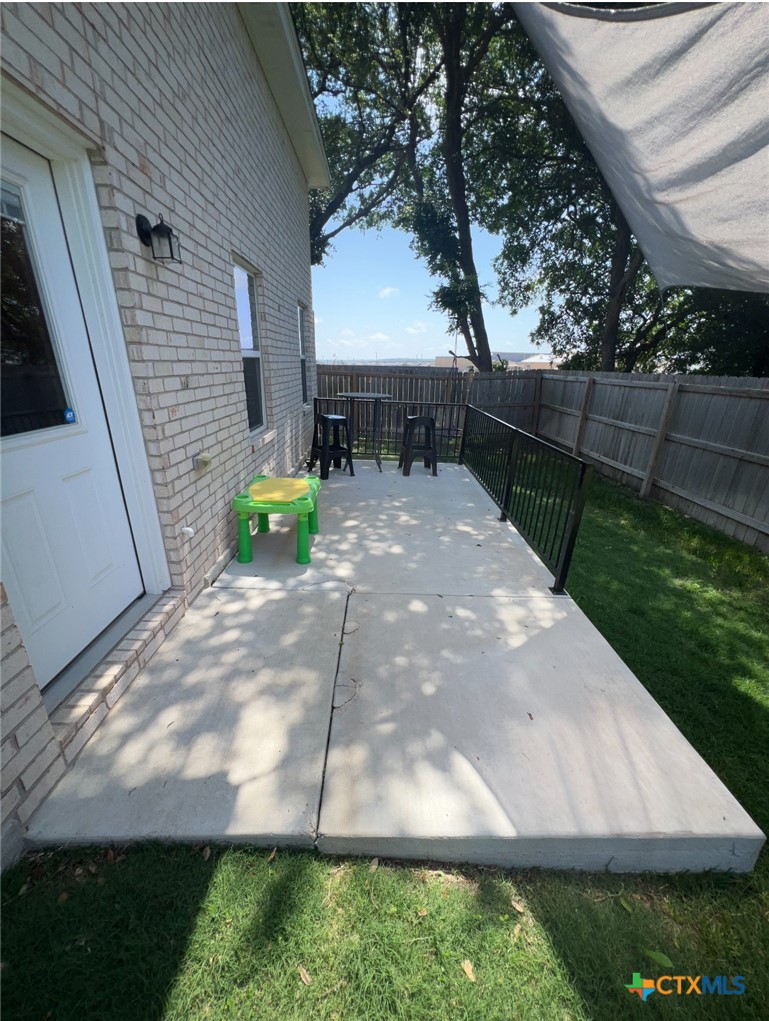 main property photo 12