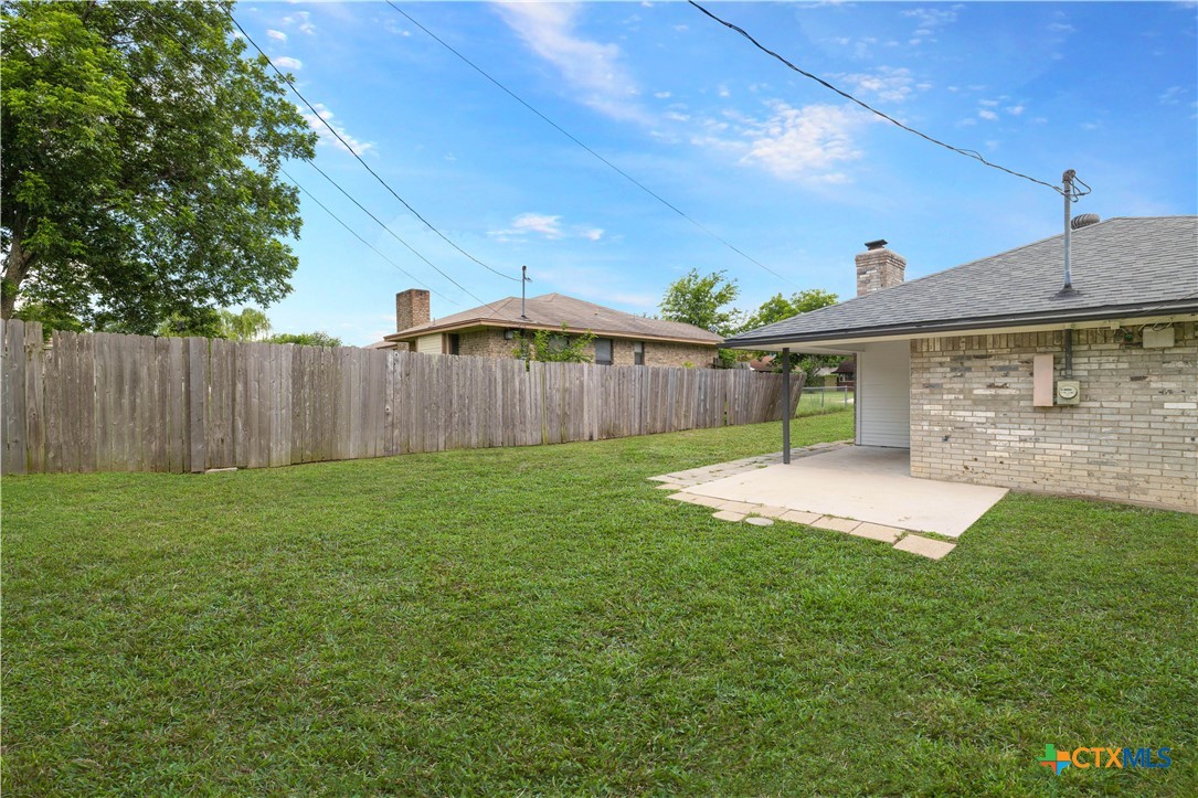 main property photo 19