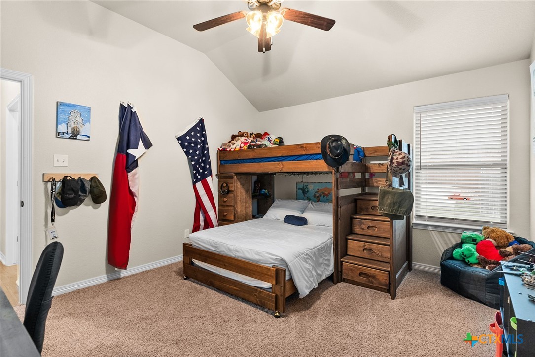 main property photo 9