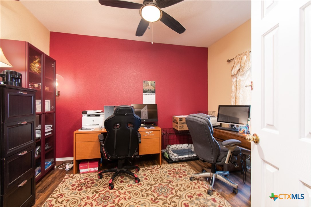 main property photo 6