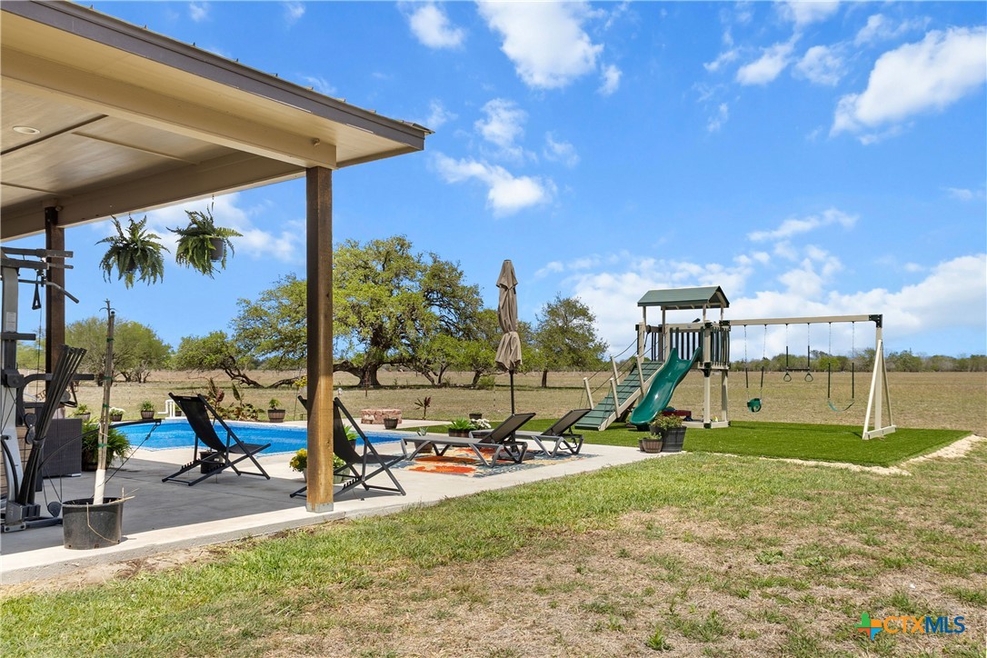 main property photo 10