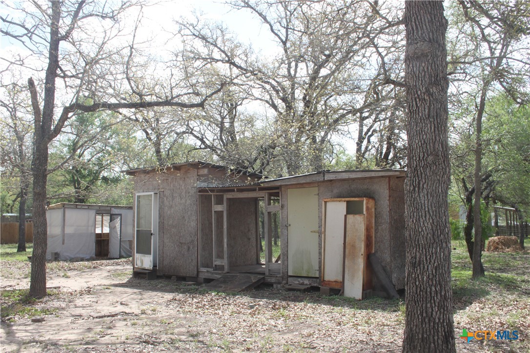 main property photo 31