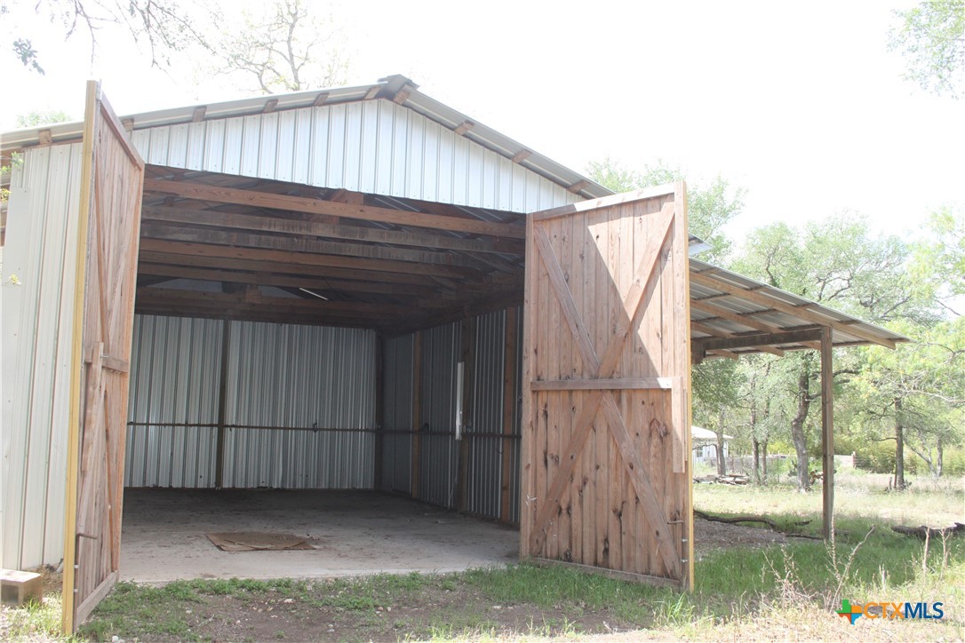 main property photo 36
