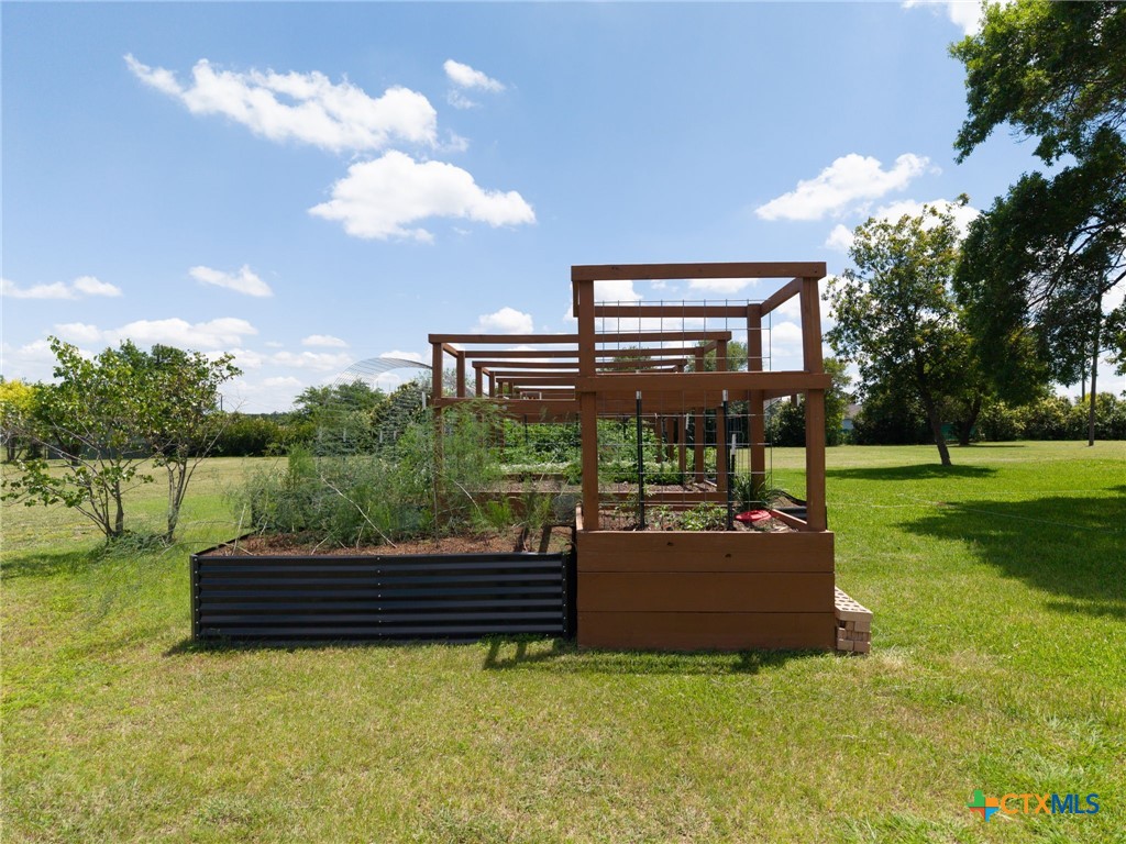 main property photo 27