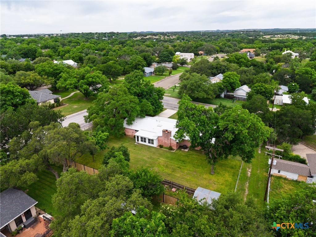 main property photo 37