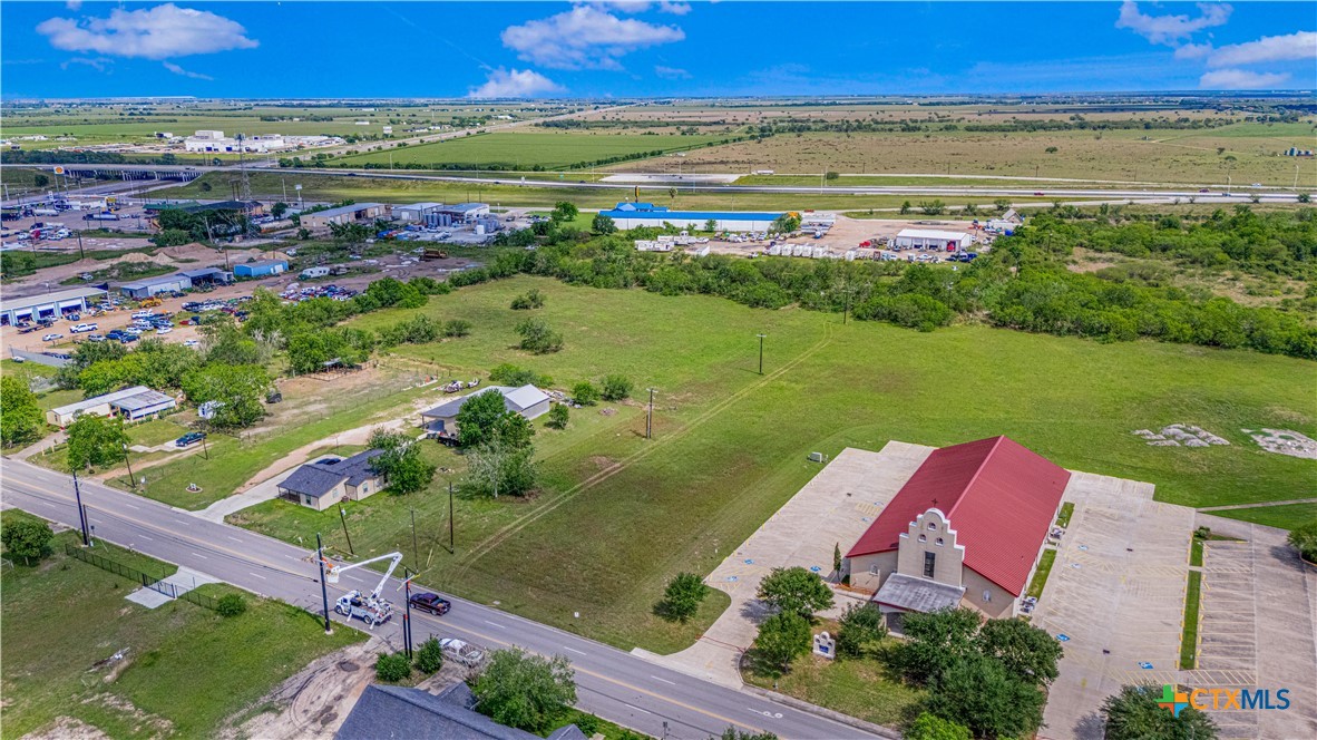 main property photo 10