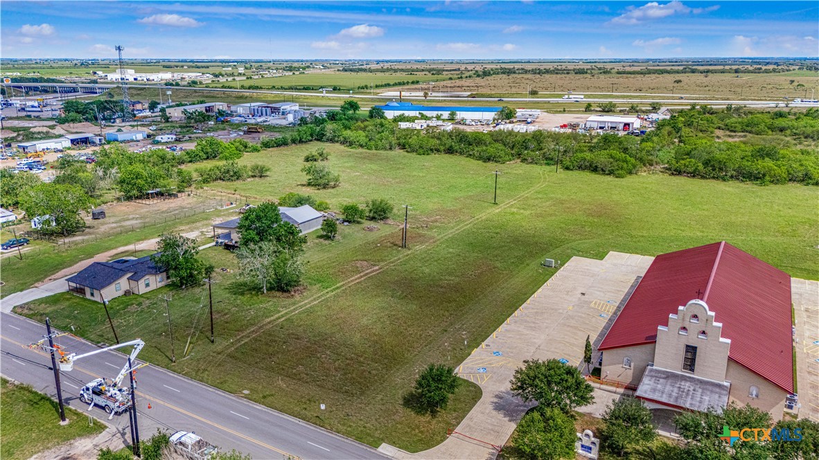 main property photo 11