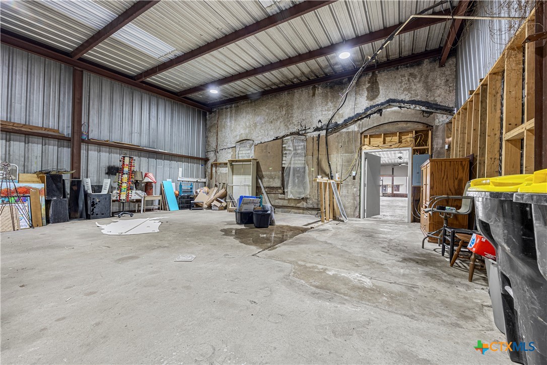 main property photo 12