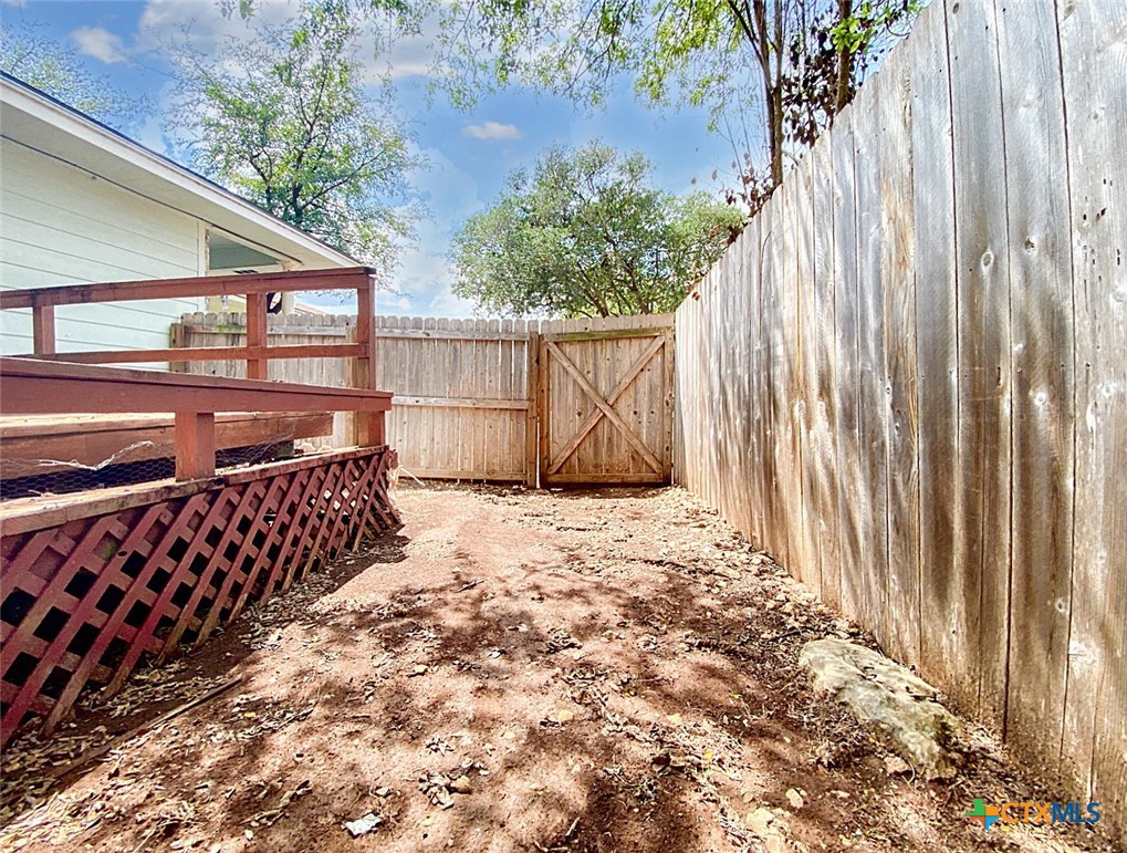 main property photo 32