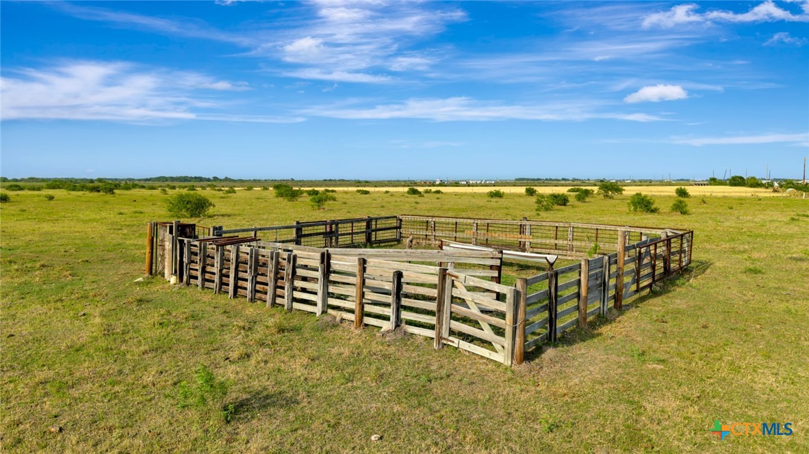 main property photo 31