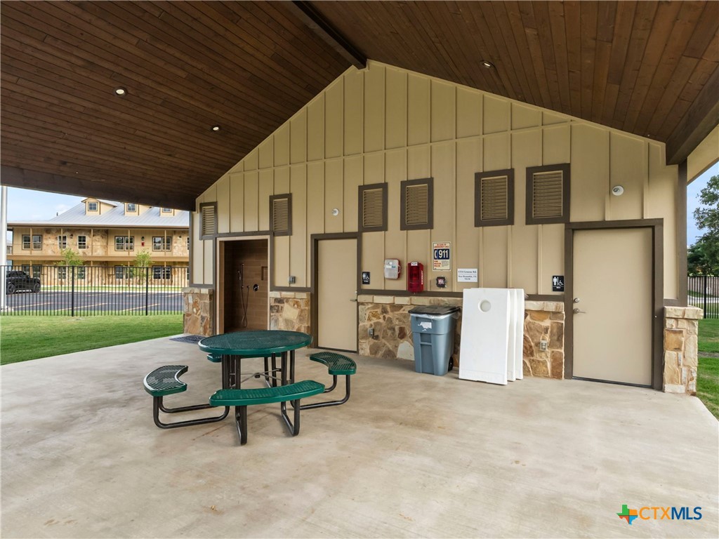 main property photo 21