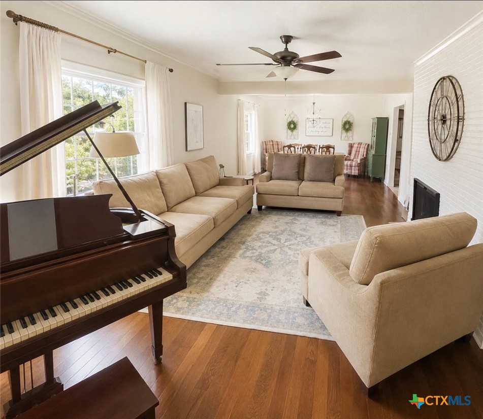 main property photo 6