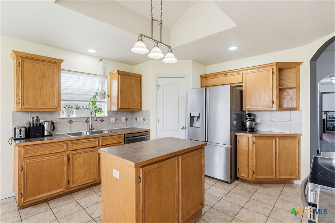 main property photo 12