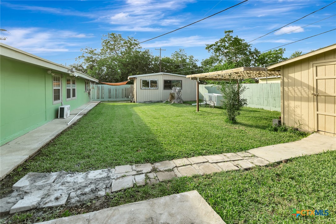 main property photo 30