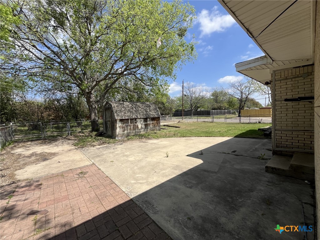 main property photo 16
