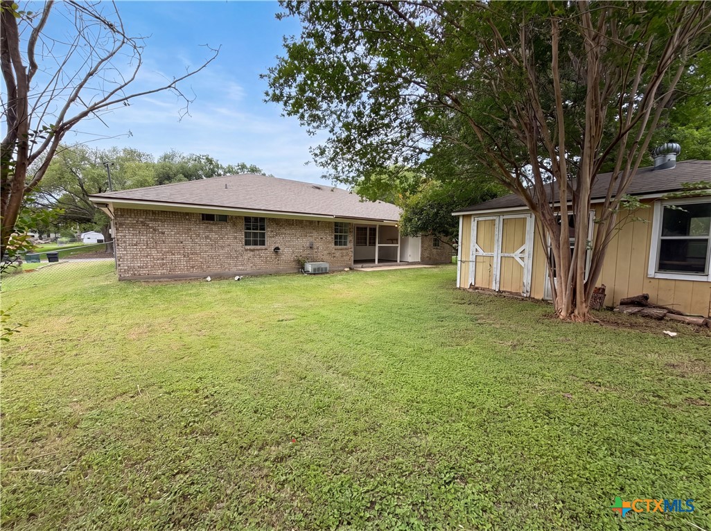 main property photo 14