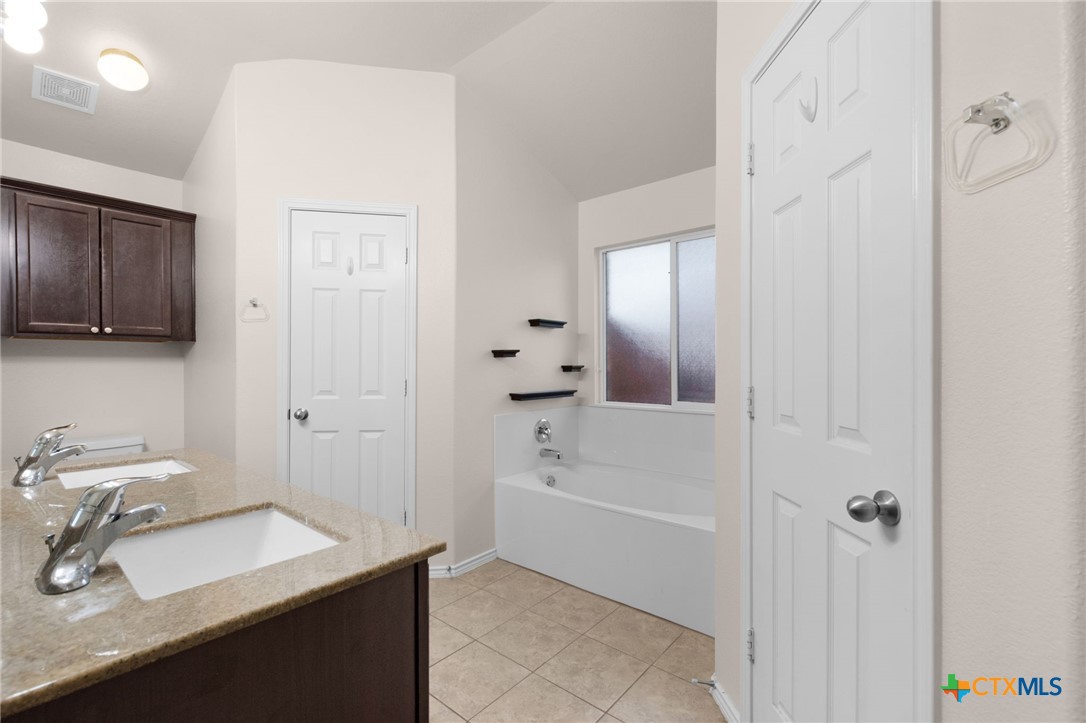 property viewer photo 13