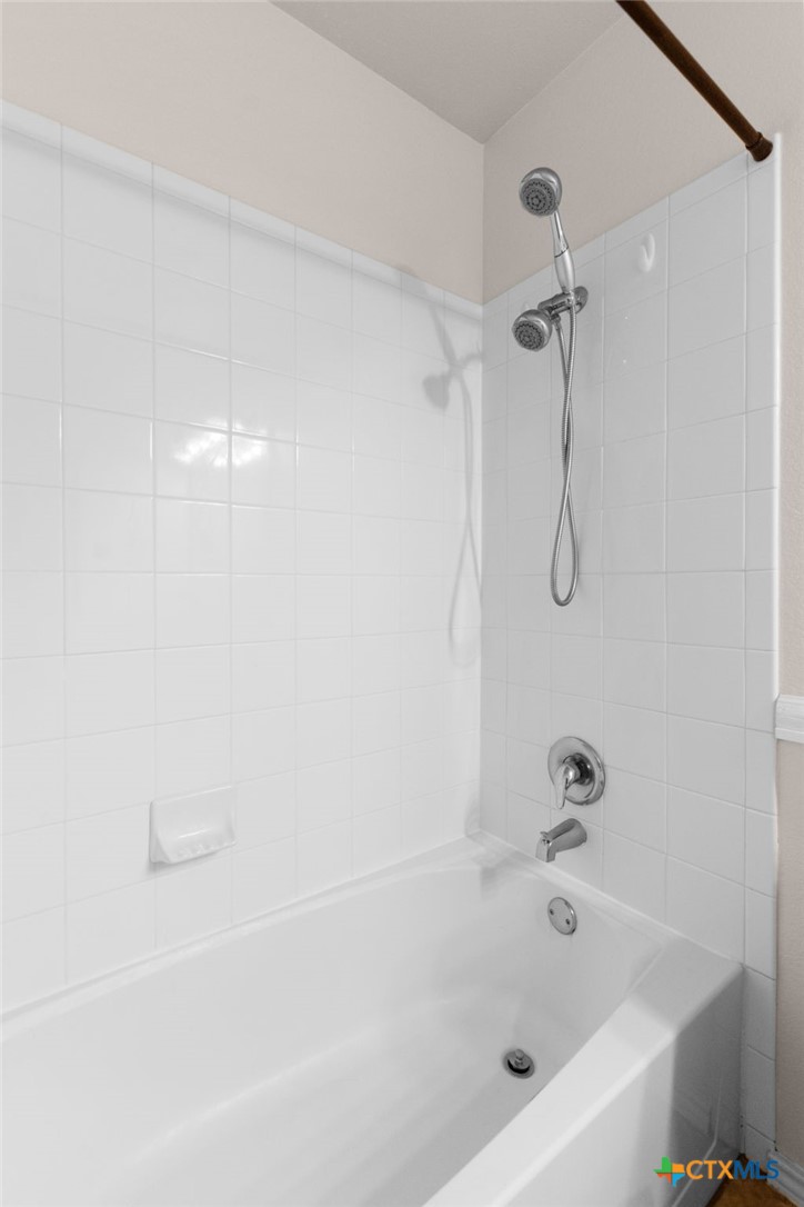 property viewer photo 23
