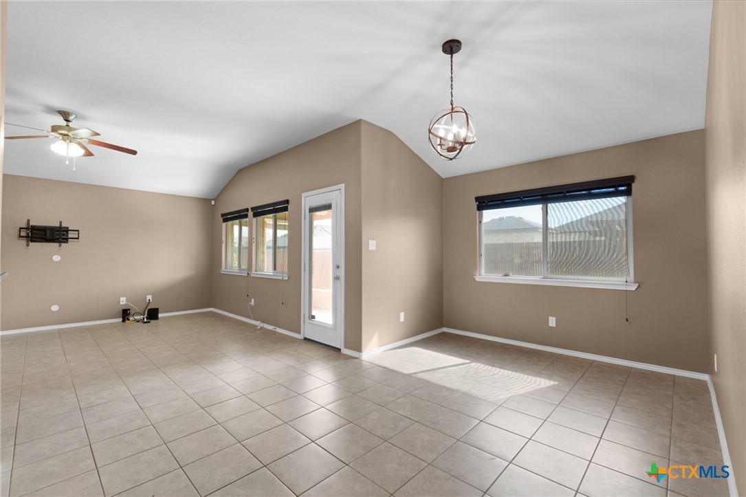 property viewer photo 9