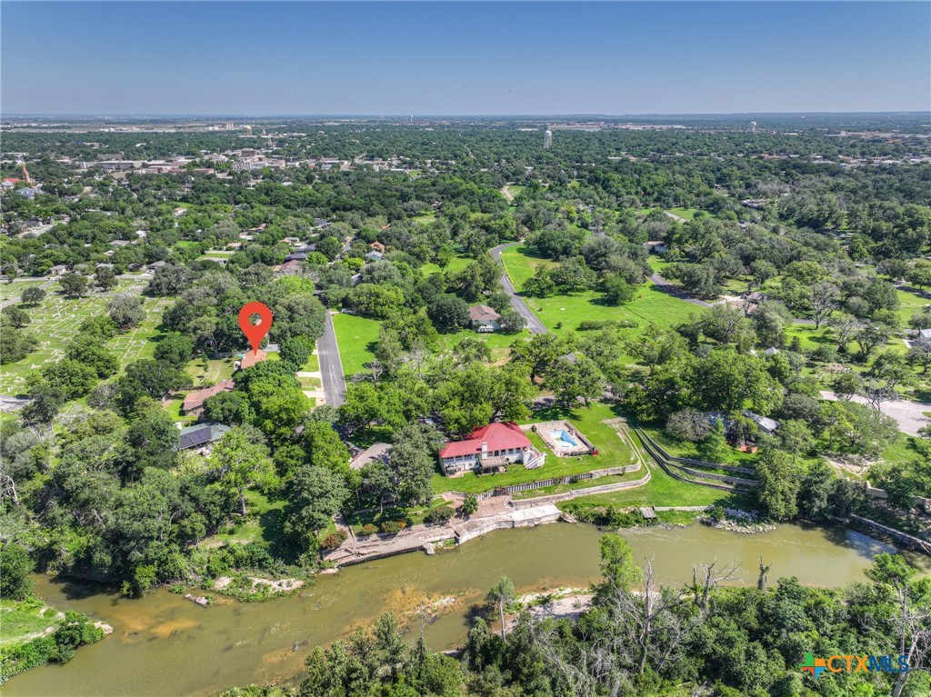 main property photo 40