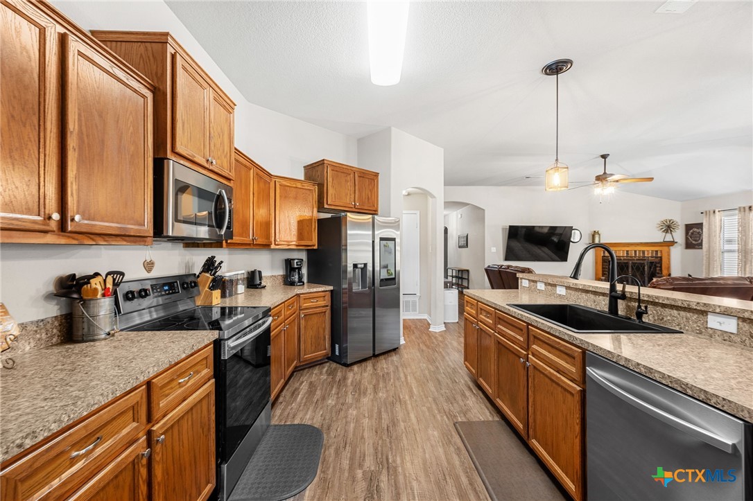 main property photo 12