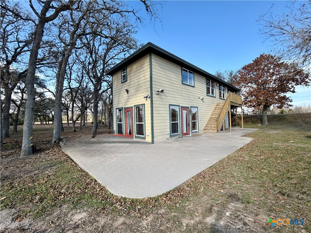 main property photo 13