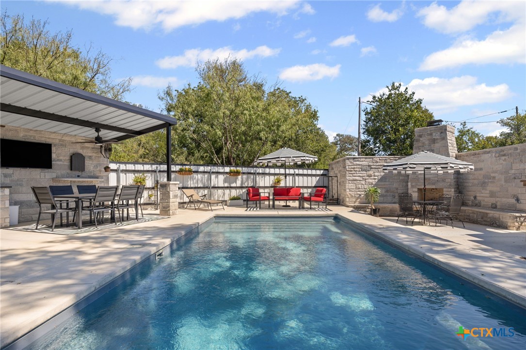main property photo 47